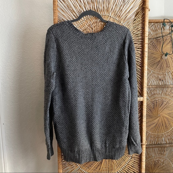 Knit grey sweater - Picture 4 of 6